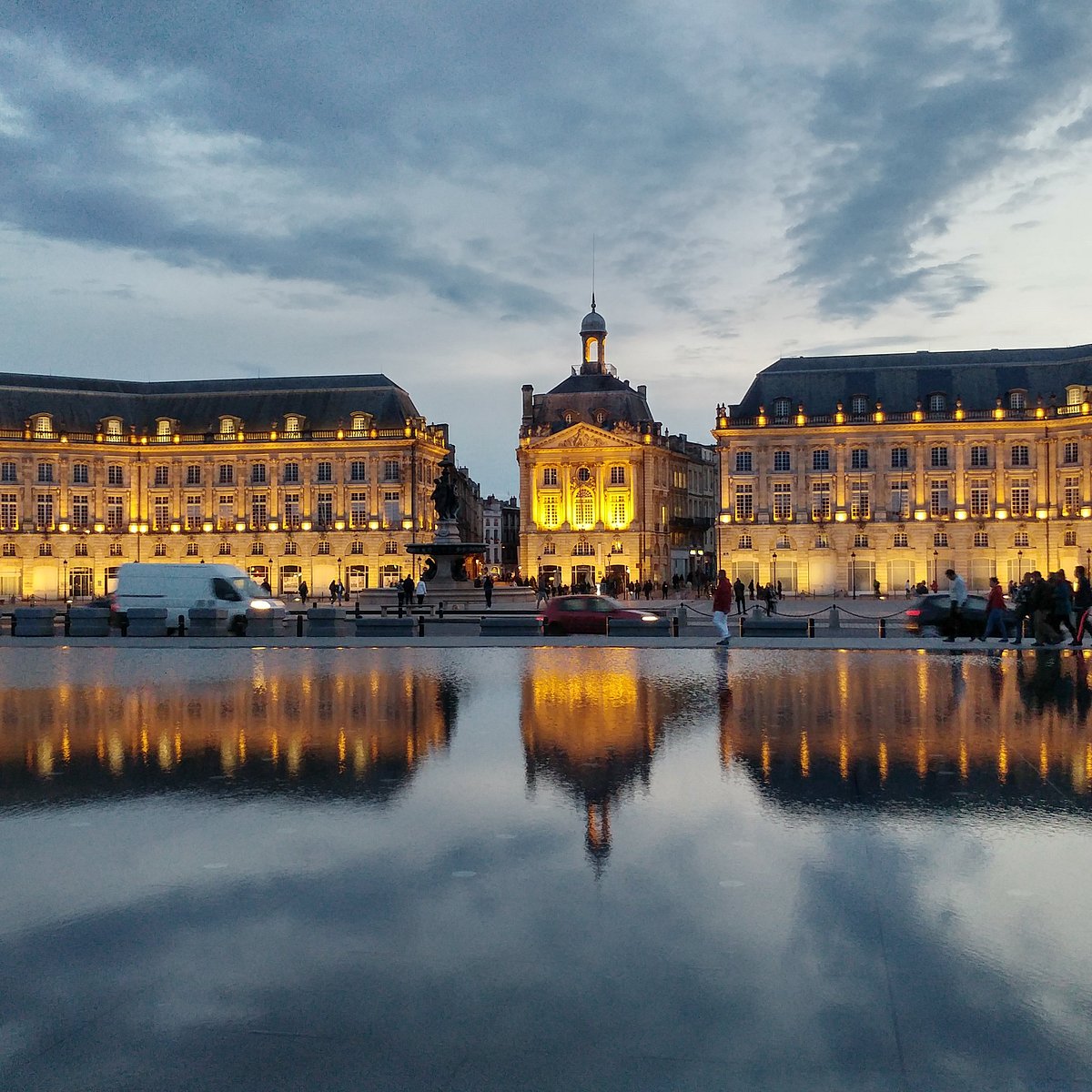 bordeaux-place-de-la