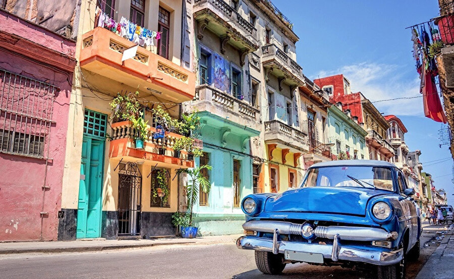 Havana Colorful Apartments