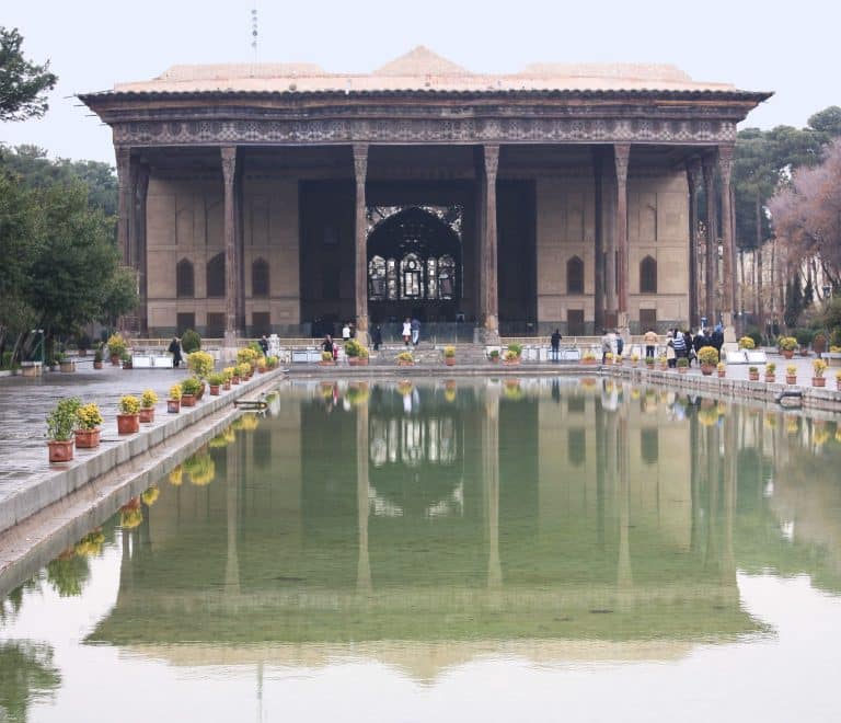 Chihil Sutun Gardens