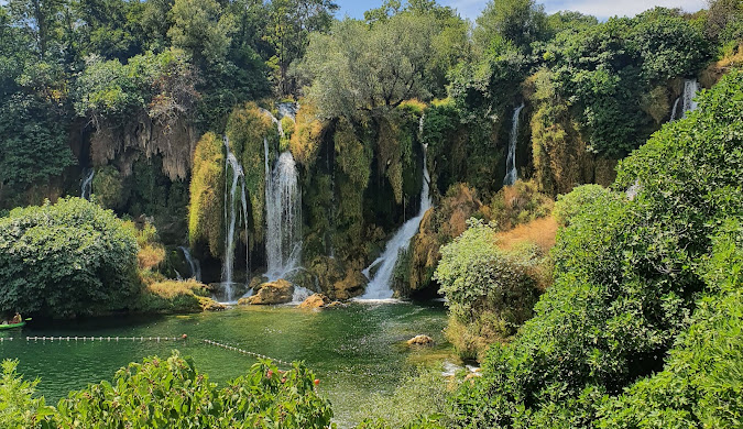 Kravitse Waterfall