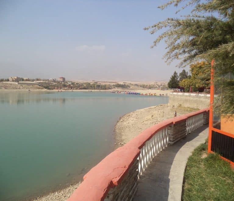 Qargha Lake