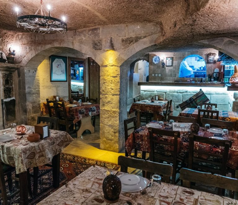 Topdeck Cave Restaurant